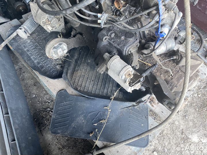 Запчасти двиатель ваз 2108