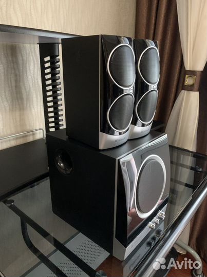 Колонки и буфер Defender