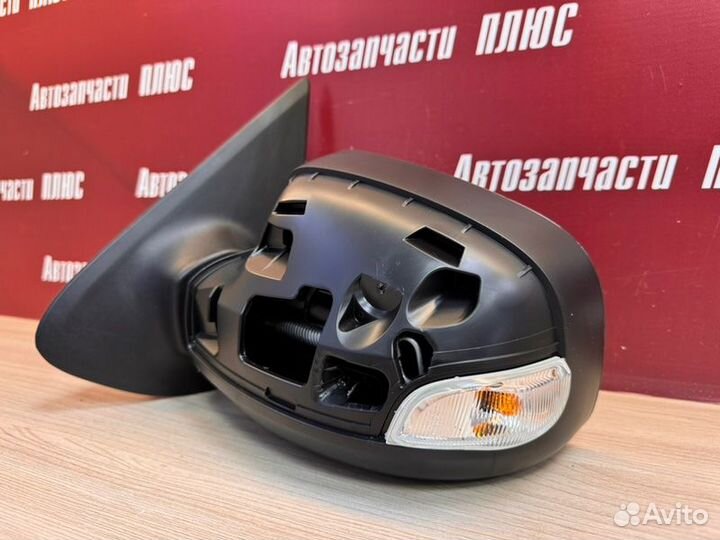 Зеркало заднего вида боковое левое Renault Logan