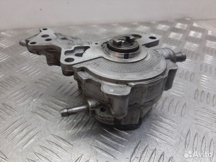 Насос вакуумный, Volkswagen Golf 4 2004