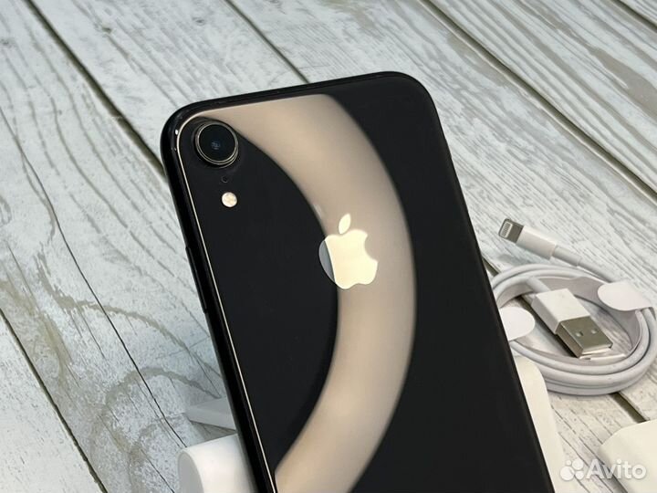 iPhone Xr, 64 ГБ