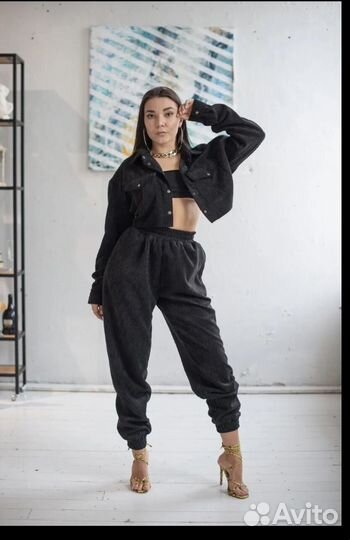 Костюм спортивный