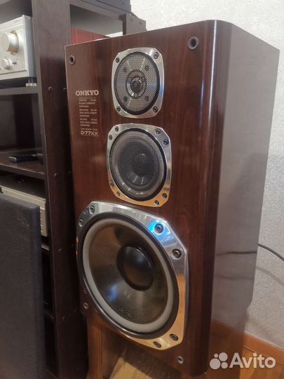 Музыкальный центр