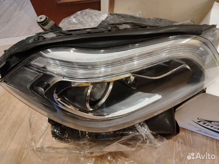 Фара правая на mercedes GL 166