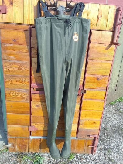 Резиновый комбинезон для рыбалки