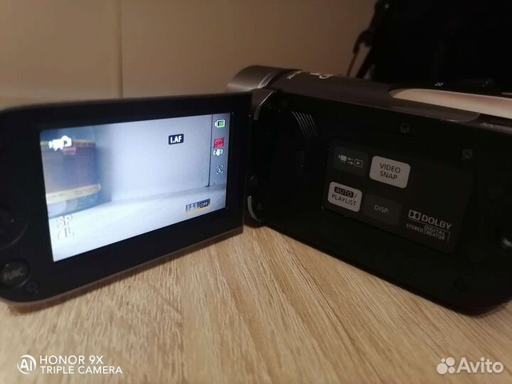 Видеокамера canon