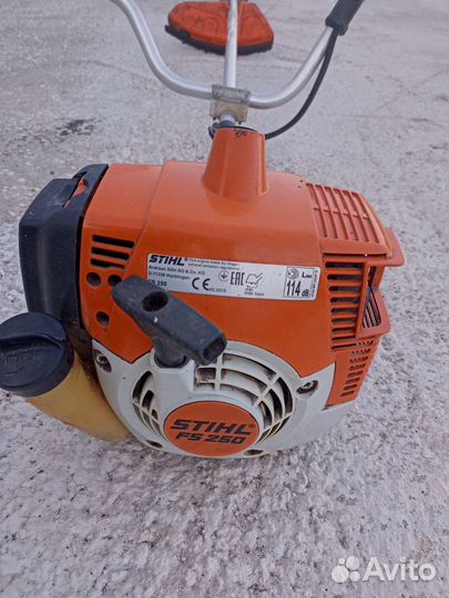 Продам косилки, бензотриммеры