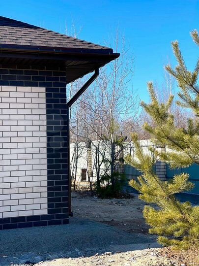 Коттедж 102 м² на участке 7 сот.