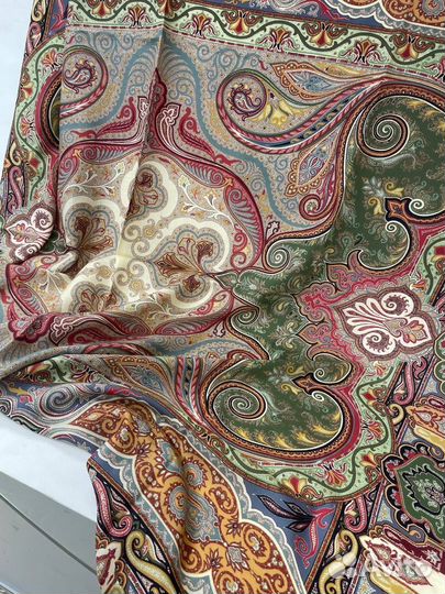 Платок женский Etro 140x140