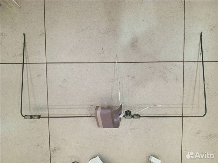 Торсион багажника Toyota Land Cruiser 100 1998-20