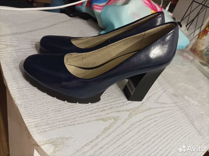 Продам туфли 37 размер