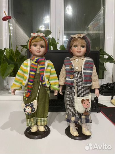 Куклы фарфоровые