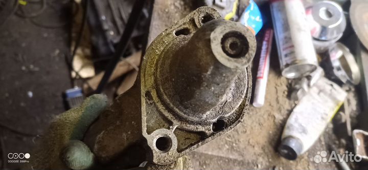 Стартер Мерседес 220 3.2