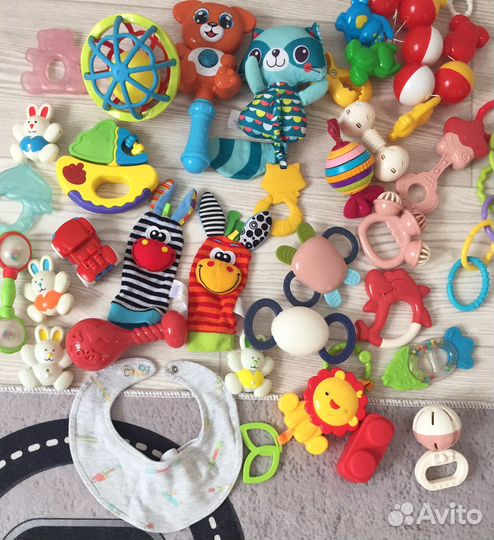 Игрушки погремушки пакетом