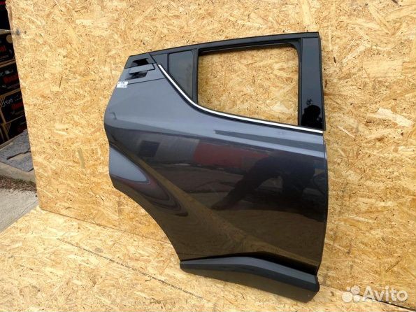 Toyota C-HR дверь задняя правая (2016-2023)