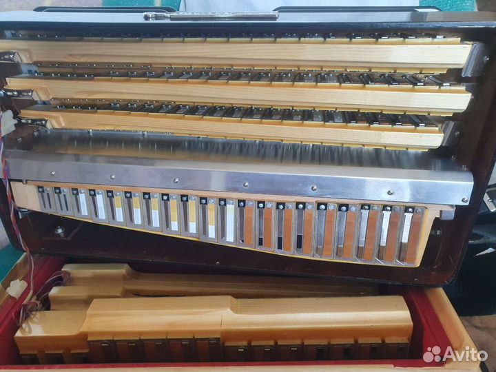 Баян Bugari Armando Готово-выборный