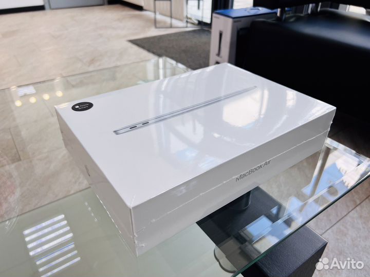 MacBook Air 13 2020 M1 Silver. Гравировка