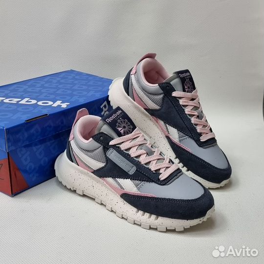 Кроссовки женские Reebok classic