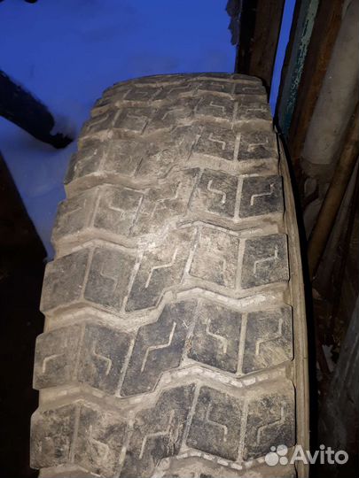 Колесо R22.5