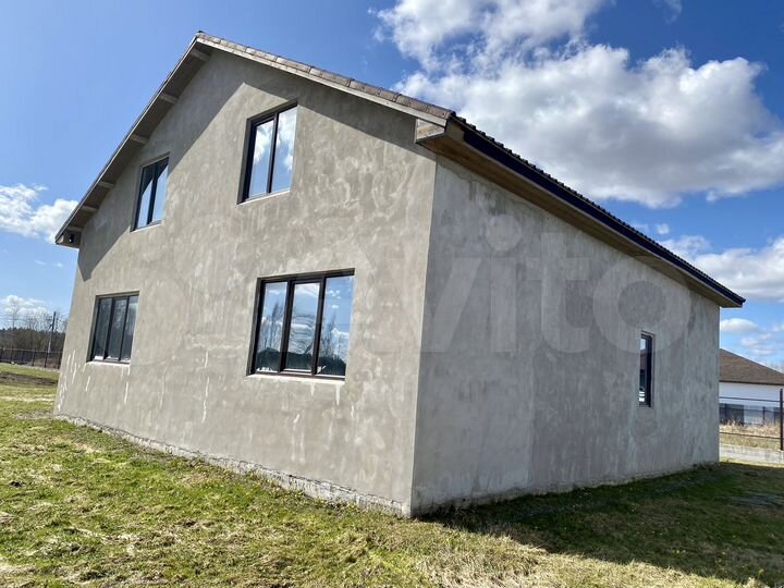 Коттедж 250 м² на участке 15 сот.