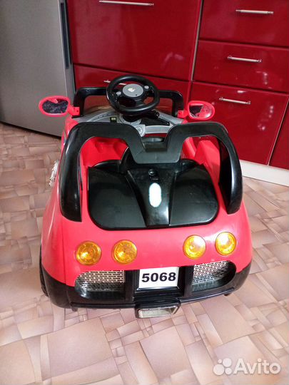 Детский электромобиль