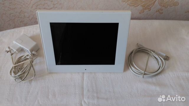 Электронная фоторамка Digma PF-802