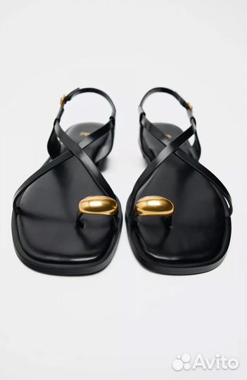 Сандалии Zara
