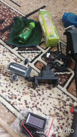 Различные велосипедные аксессуары