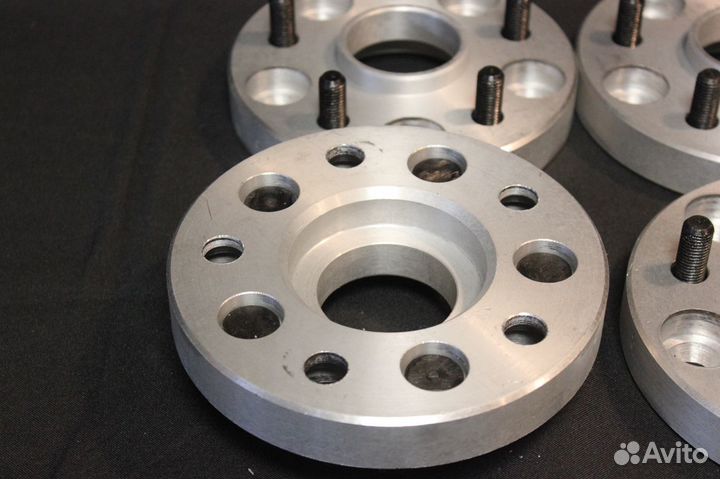 Проставки переход с 5*120 на 5*114,3 (25 мм)