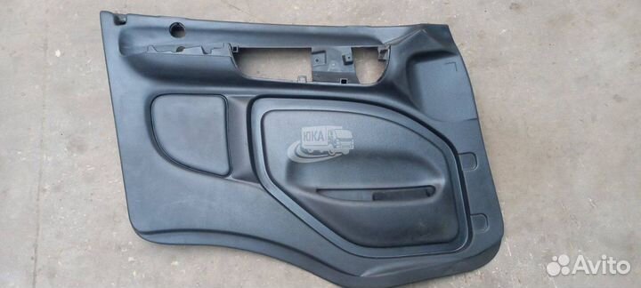 Панель обшивка двери левая hino 500