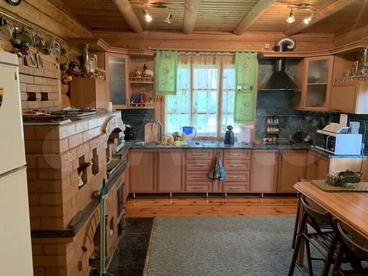 Дом 230 м² на участке 20 сот.