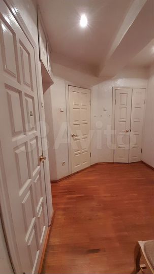 2-к. квартира, 52 м², 4/5 эт.