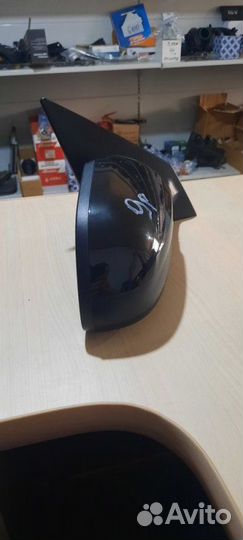 Зеркало боковое заднего вида правое Kia Rio 4