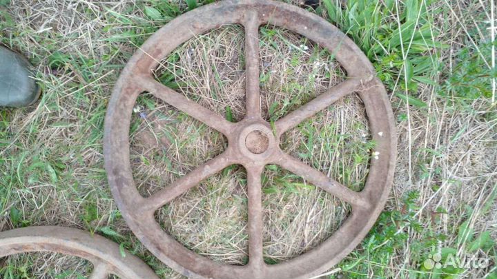Колеса старинные