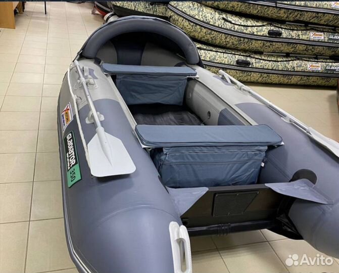 Черно-серый цвет Gladiator E350 (X-motors edition)