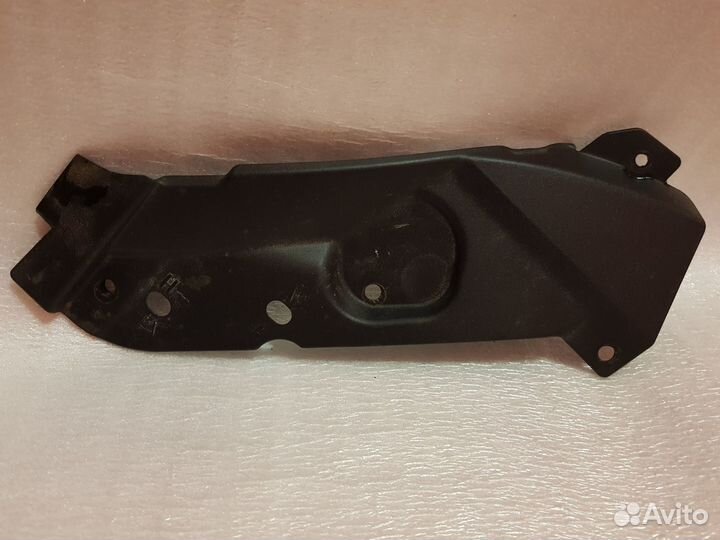 Кожух фары 2170 левый 2170-8401153