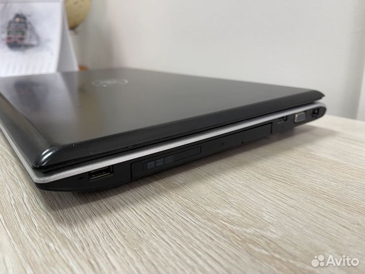 Ноутбук DNS 17.3