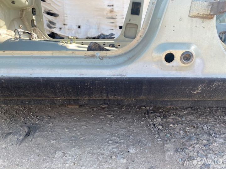 Порог левый Renault Symbol седан 1.4 K7JA700 2002