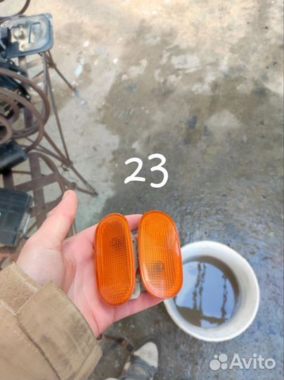 Запчасти на Mitsubishi pajero io 3-хдверный