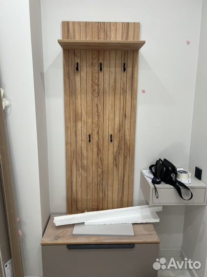 Вешалка в прихожую