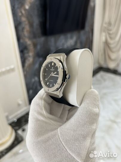 Часы hublot