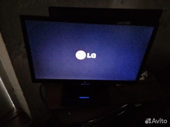 Продаю монитор