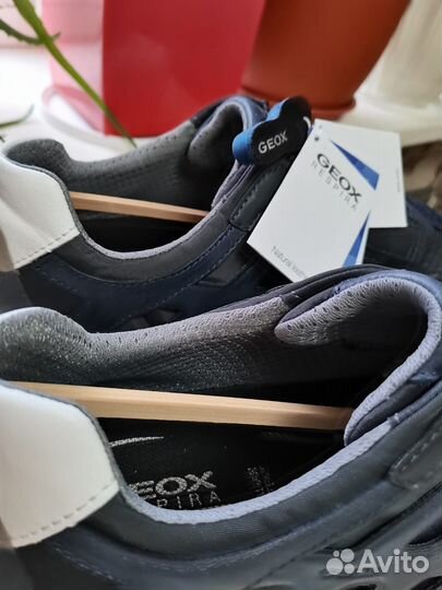 Кроссовки Geox 43 р новые