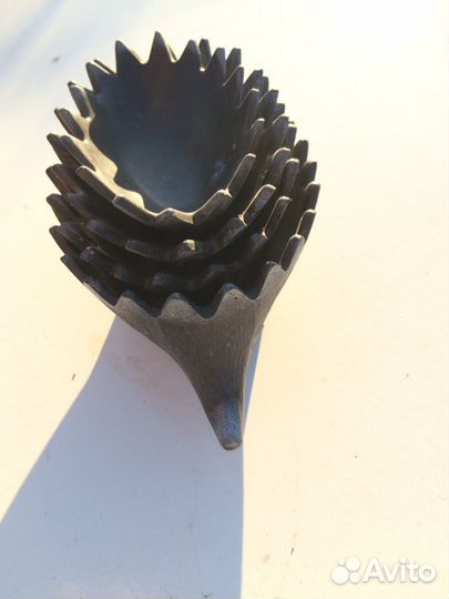 Продам пепельница ежики