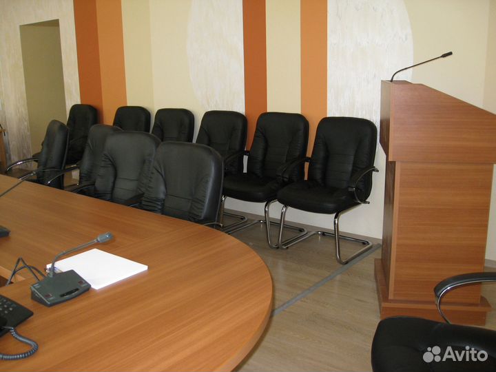 Конференц кресло 