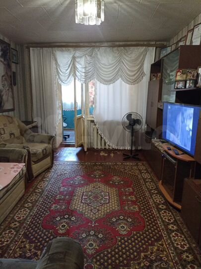 3-к. квартира, 56 м², 3/5 эт.