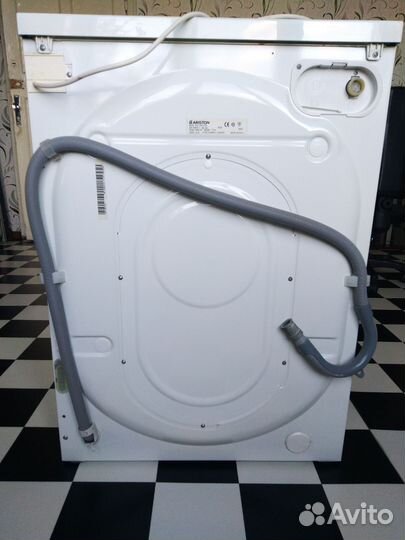 Стиральная машина бу Ariston