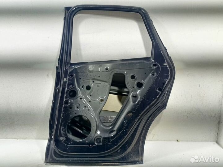 Дверь задняя правая Порше