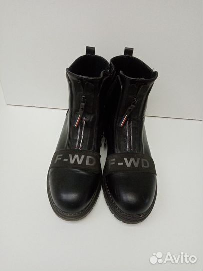 Ботинки демисезонные для девочки