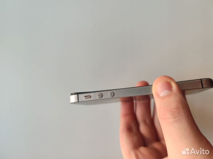 iPhone 5S, 16 ГБ